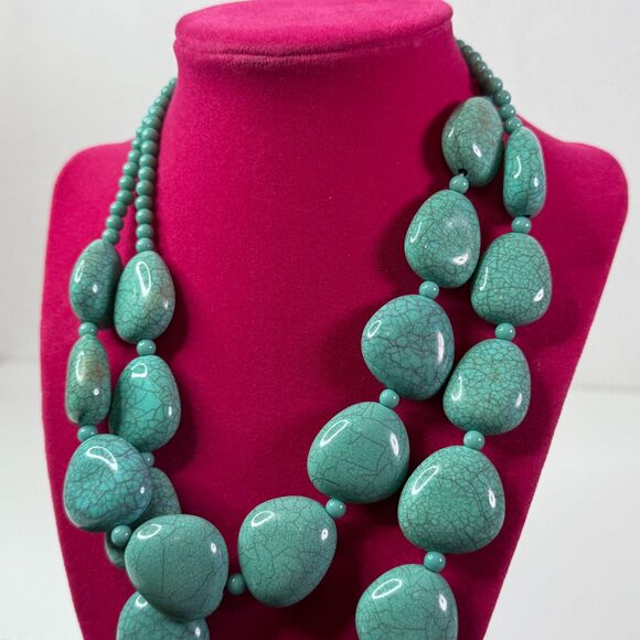Vintage | Pistachio Teal Seafoam Green Double Strand Beaded Necklace - Picture 5 of 5